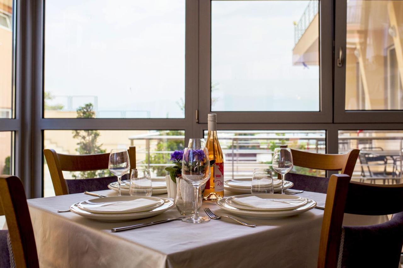 Aquasun Family Hotel Sandanski Exterior photo
